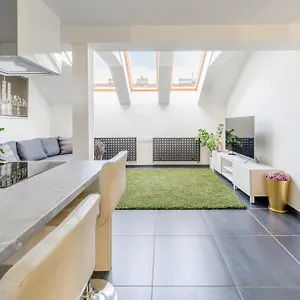 Modaloft Duplex By Rentez Apartment