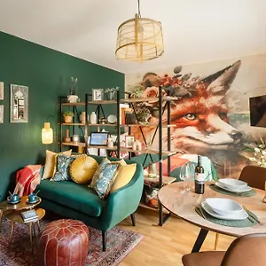 Bohemian Rhapsody Apartment